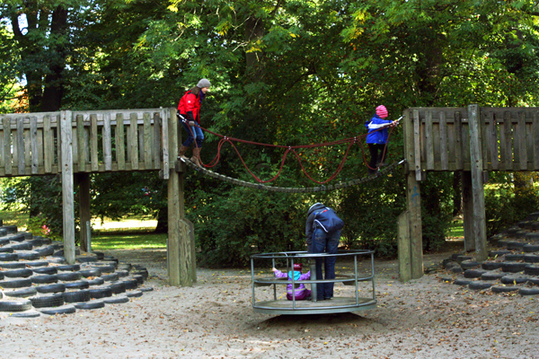 Clara-Zetkin-Park Spielplatz