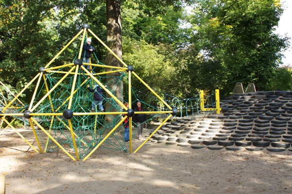 Spielplatz Leipzig Clara-Zetkin-Park