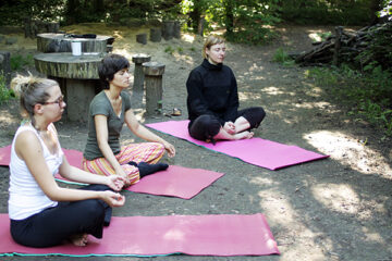 yoga im stadtgarten connewitz