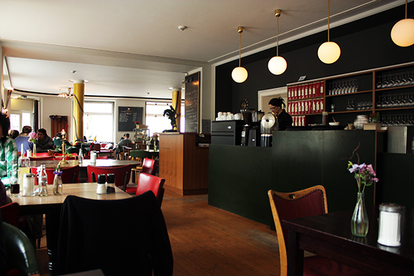 Pilot Leipzig | Restaurant & Szenekneipe