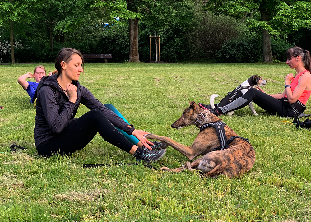 monique hunger fit mit hund