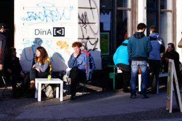 Din a kleiner als Ausstellung