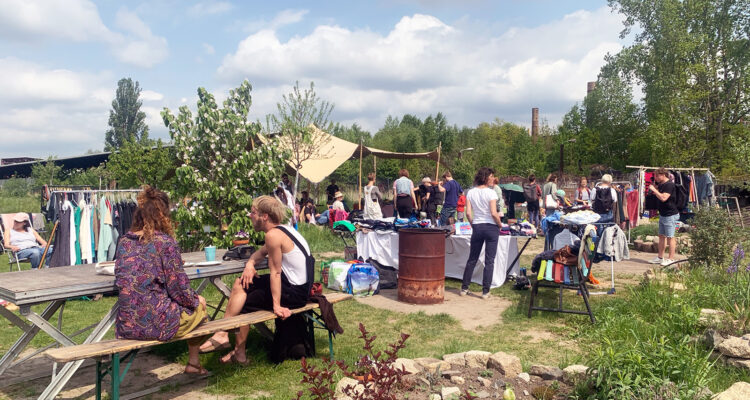 Heiter bis Wolkig Flohmarkt