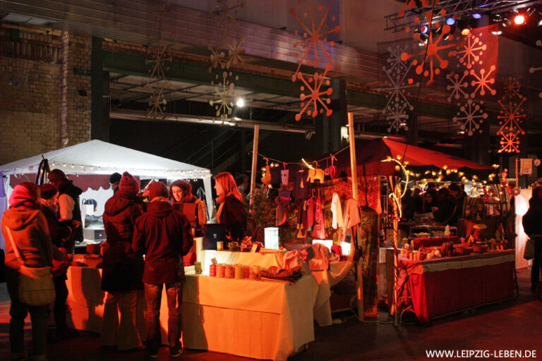 WERK 2 Weihnachtsmarkt Weihnachten am Kreuz 2024
