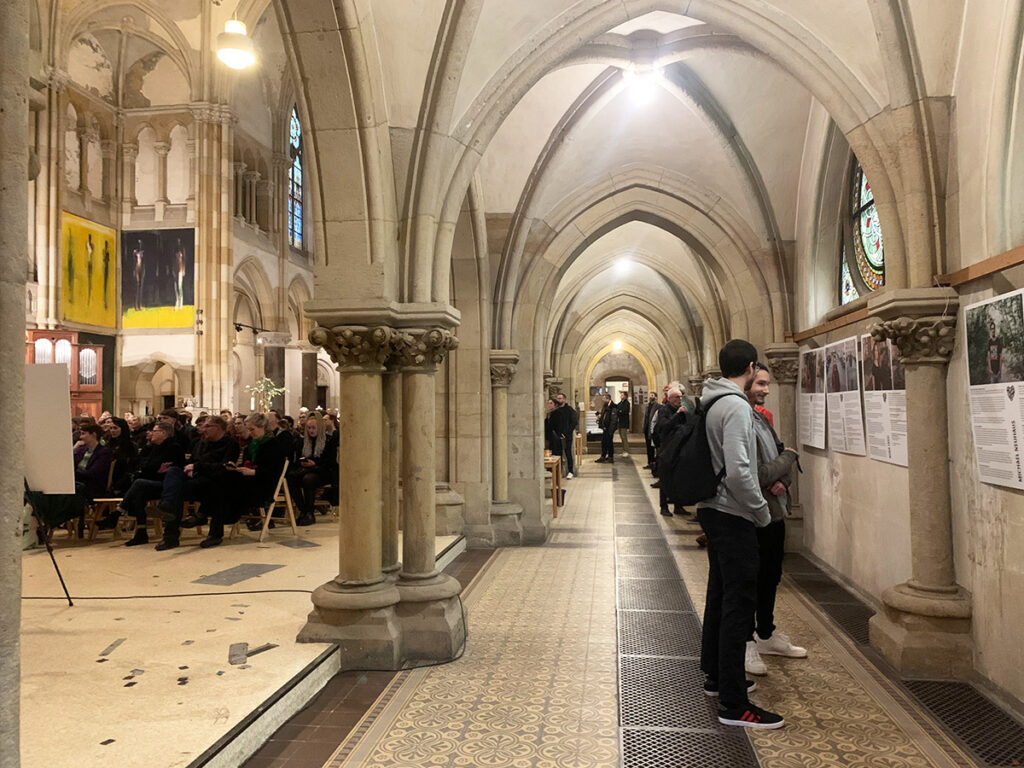 Peterskirche Ausstellung Leipzig Herzkampf