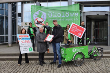 Petitionsübergabe Keine Motorboote auf dem Cossi © Ökolöwe e. V_