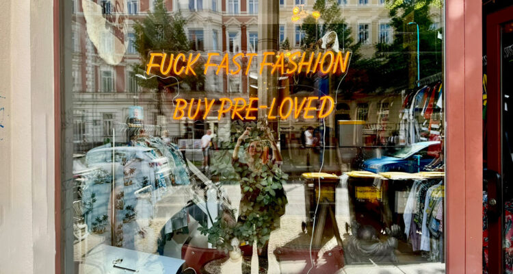 Honey Vintage Second Hand Laden