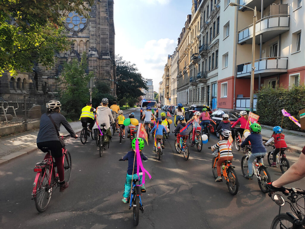 Kidical Mass durch Leipzig Fahrraddemo