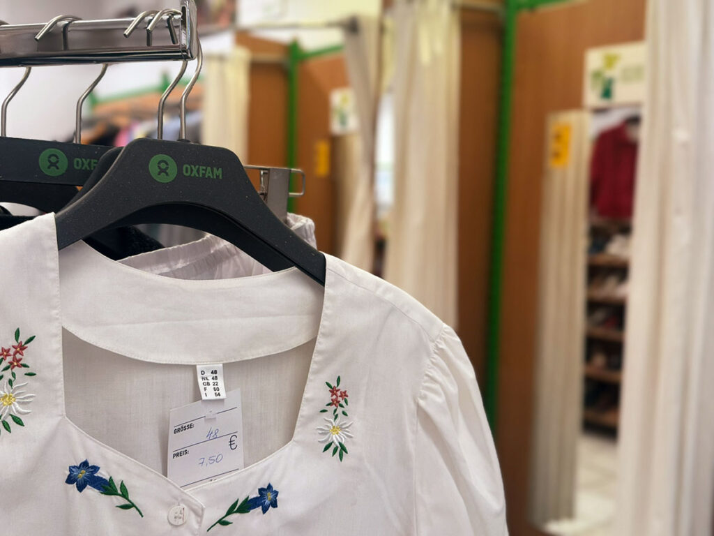 Oxfam Größe 48