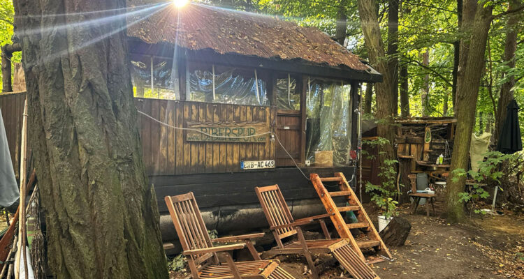 Biberspur Waldfloß Coswig Übernachtung